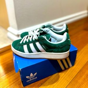 Adidas Campus 00s Green women size 6.5